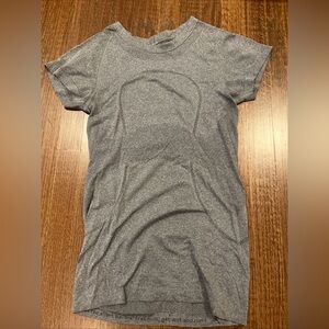 Lululemon run swiftly short sleeve 4 gray